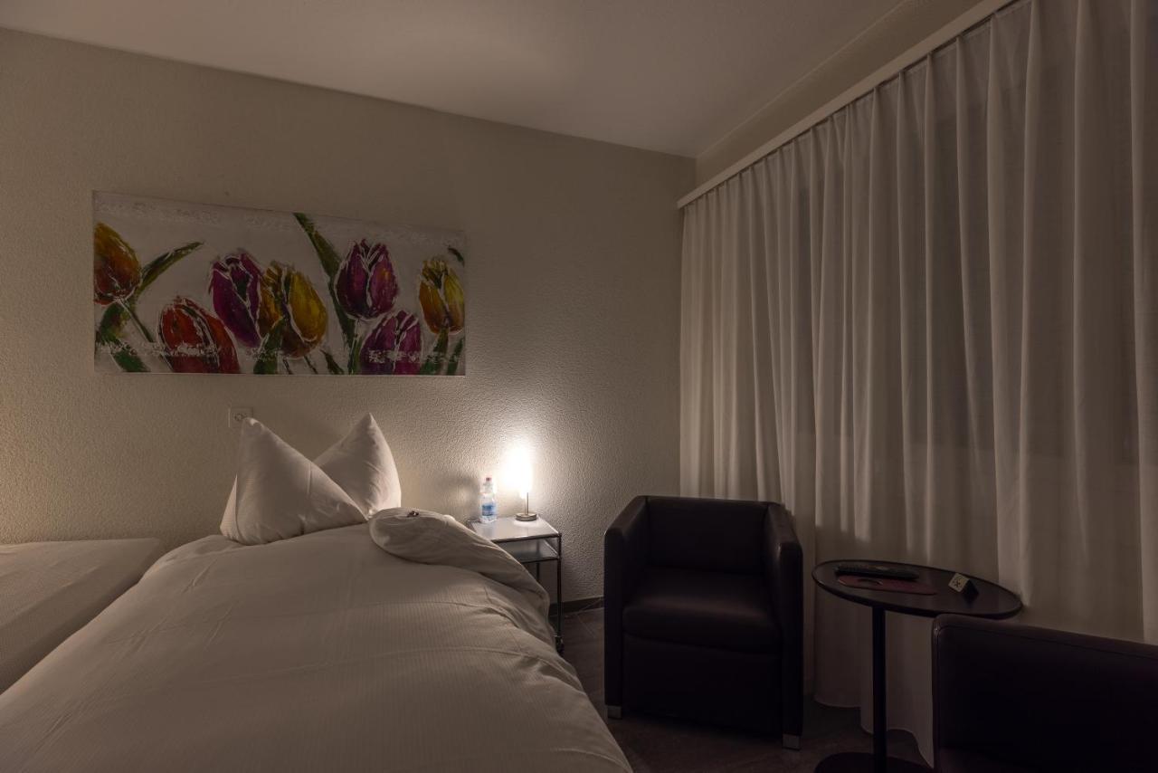 Hotel Baeren Niederscherli Экстерьер фото