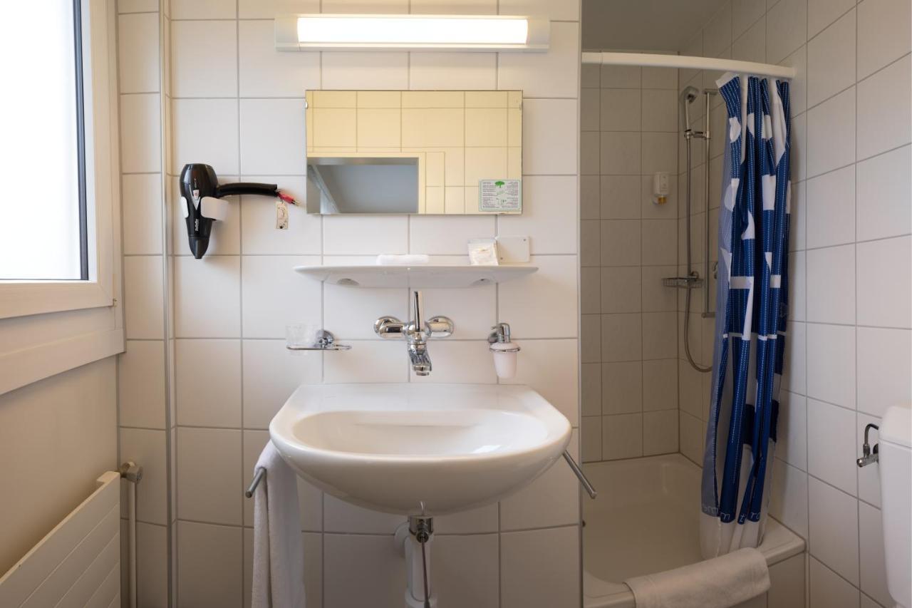 Hotel Baeren Niederscherli Экстерьер фото